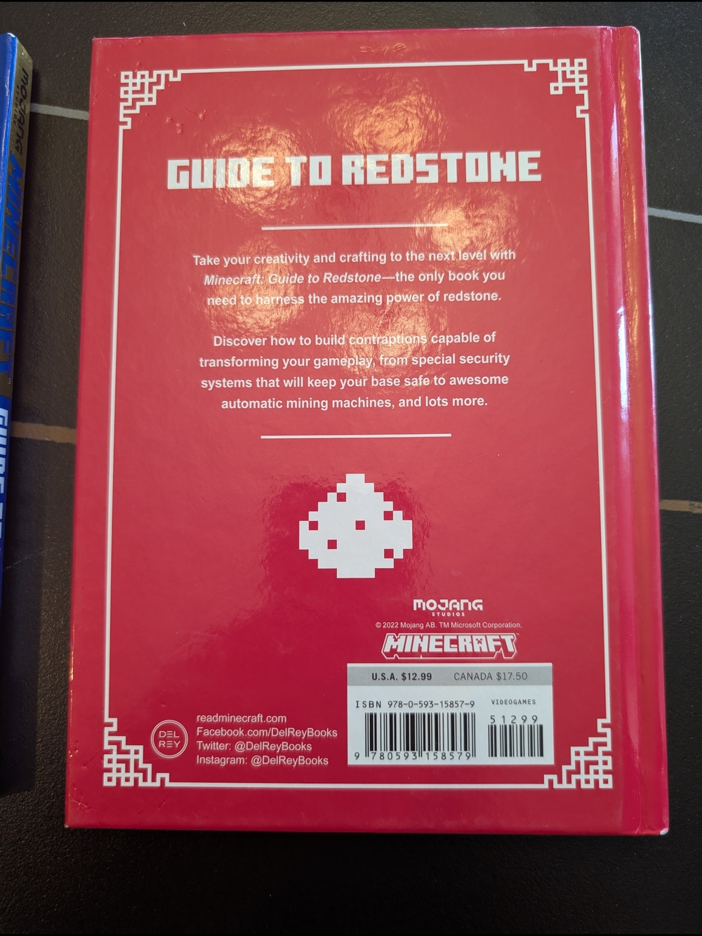 Hardcover Guide To minecraft Bundle - Picture 6 of 6